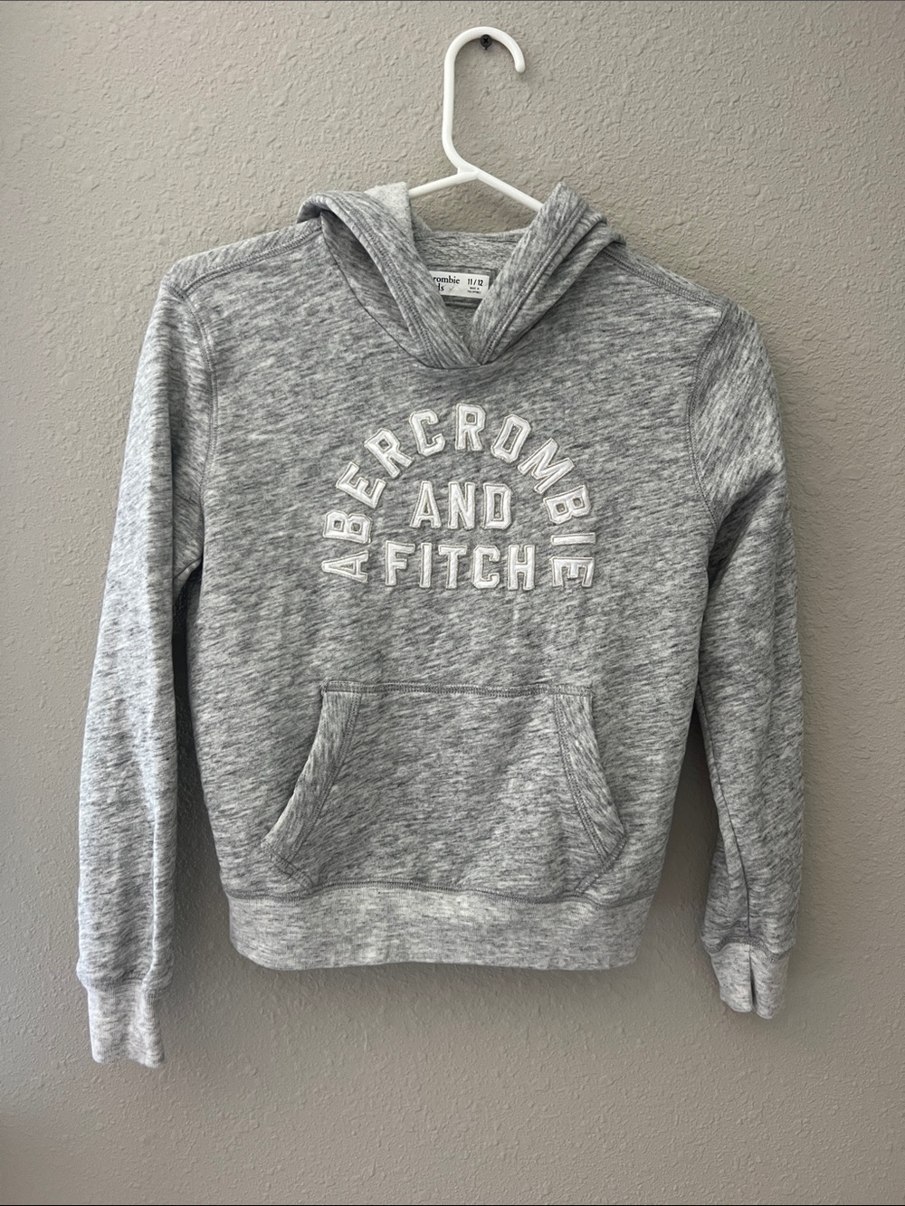abercrombie kids Gray Heather Logo Crewneck Hoodie girls size 11/12